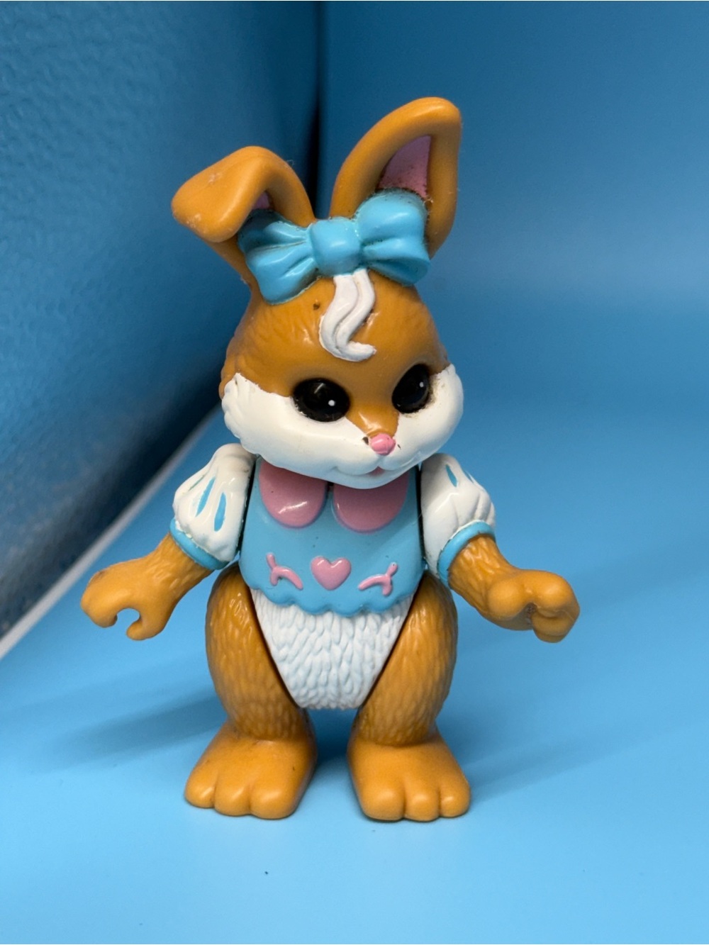 vintage 1996 Fisher-Price Hideaway Hollow bunny figure